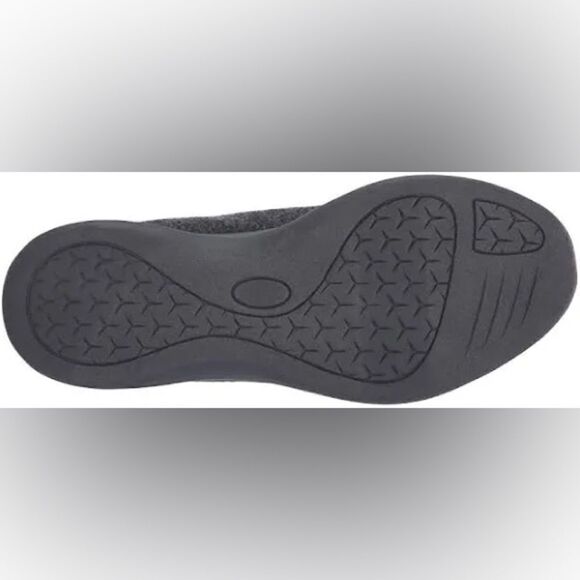 DR SCHOLLS Gray Moisture Wicking Cushioned Free Step & Go Slip On Flat Shoes Sz9 - Picture 14 of 16